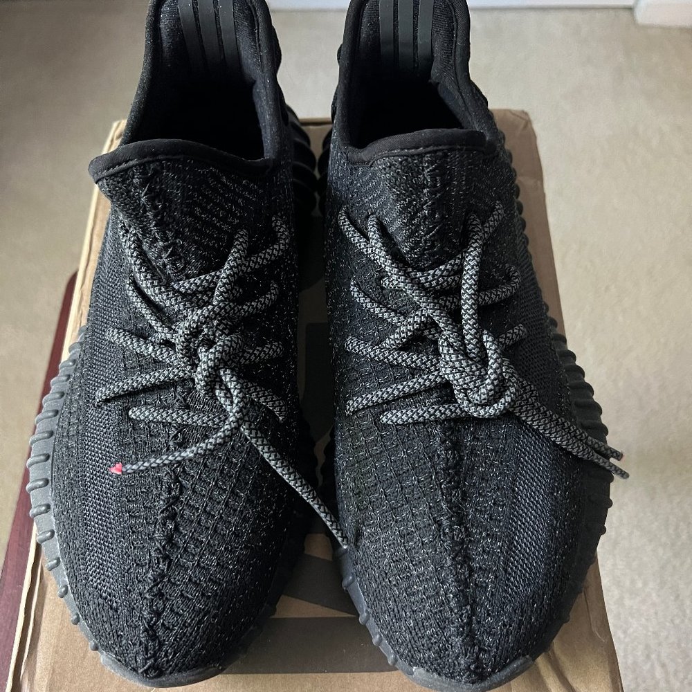 Yeezy Boost 350 V2 Black/Static REFLECTIVE - Size 9